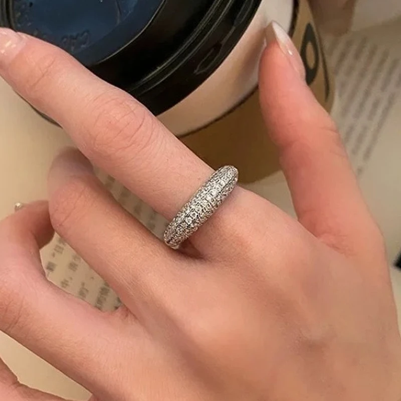 

925 Sterling Silver Geometric Round Charming Zircon Light Luxury Ring for Women Fine Jewelry Minimalist Accessories