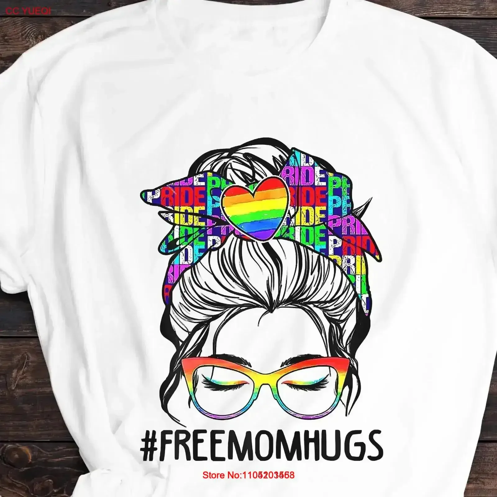 Free Mom Hugs T Shirt Pride Ally LGBTQ Month Women's Jersey vintage Washed Casual Top For Everyday Wear Stylish streetwear