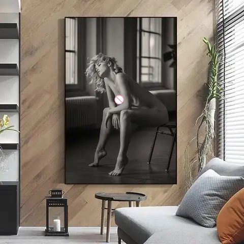 Naked Woman Photo Black White Wall Art Posters and Prints Modern Minimalist Canvas Painting for Living Room Home Decor
