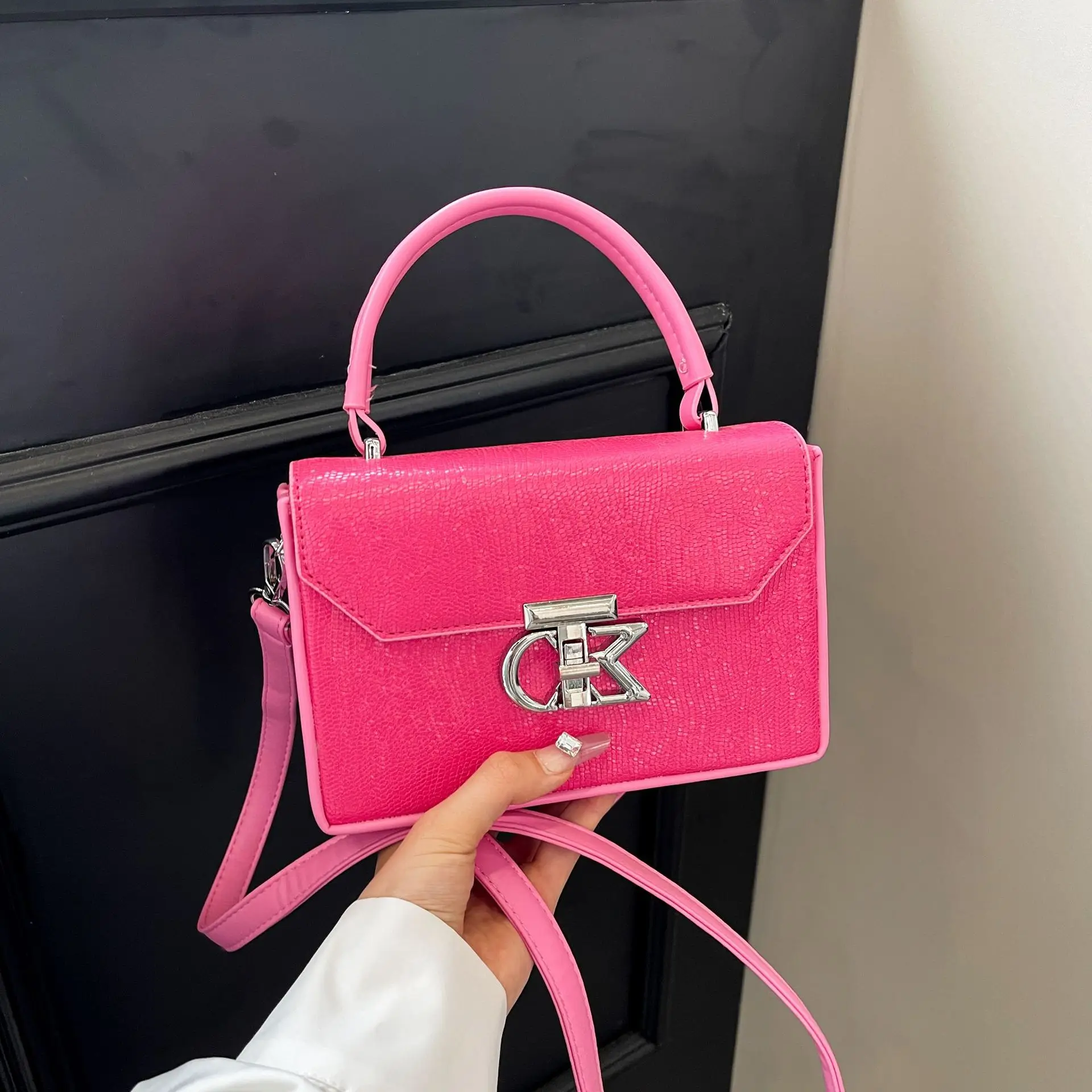 

Квадратная сумка с буквенным принтом, минималистичный кошелек с верхней ручкой для женщин, модная сумка через плечо, универсальная дневная ночная сумка, шикарная сумка на плечо ​