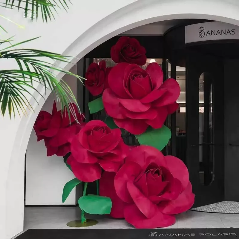 Large handmade roses, outdoor, shopping mall window Internet celebrity clock in decoration