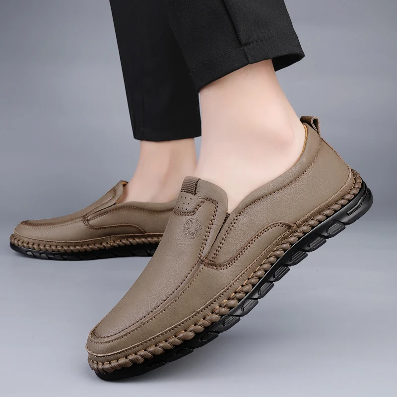 CLOHOO Handmade Shoes Breathable Casual Leather Shoes Men\'s Loafers Classic Hand Stitched Men\'s Shoes