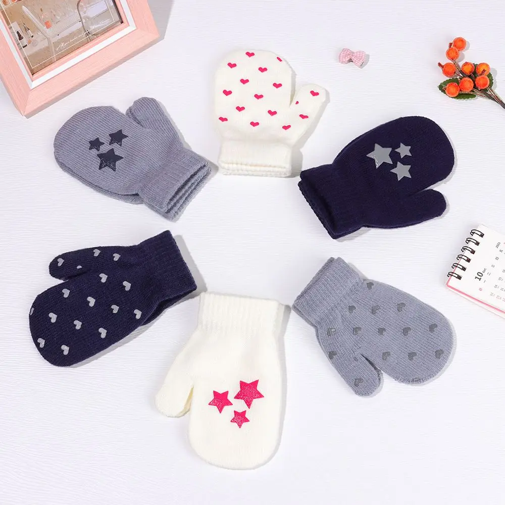 Winter Star Soft Non-slip Cute Cartoon Knitted Mittens  Gloves Thick Warm