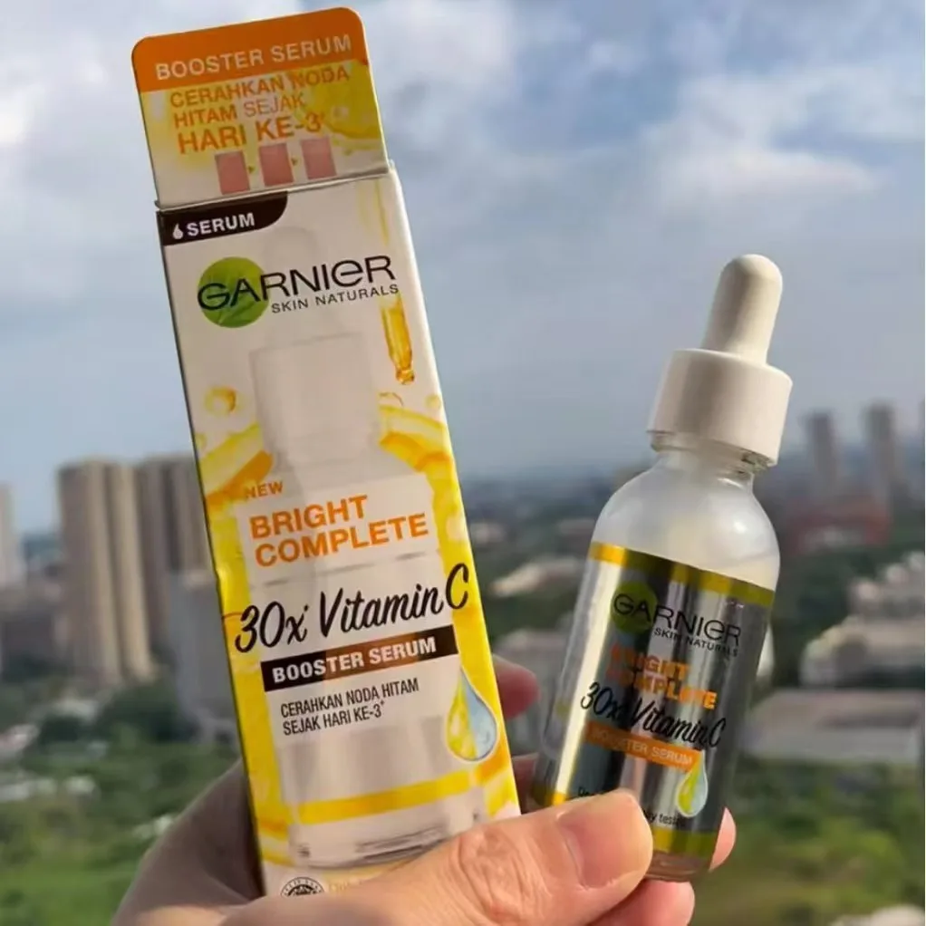 Garnier Bright Complete 30x vitamina C niacinamida Booster suero blanqueamiento tono de piel esencia desvanecimiento marca de acné 30ml