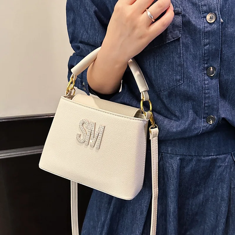 

Retro Box Bag for Women - Luxury PU Leather Structured Shoulder & Crossbody Purse | Vintage Chic Handbag