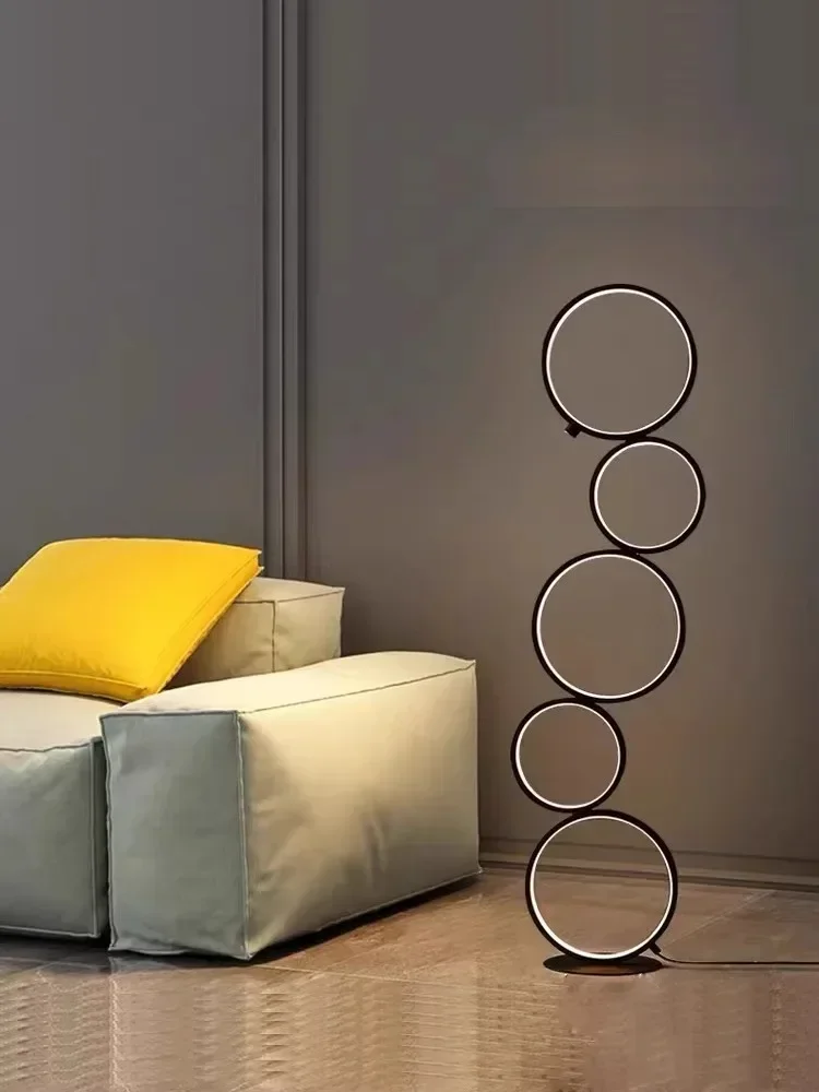 Nordic Creative Affordable Luxury Five-ring Line Touch Switch Floor Lamp Art Simple Atmosphere Sense Eye Protection LED Lamp