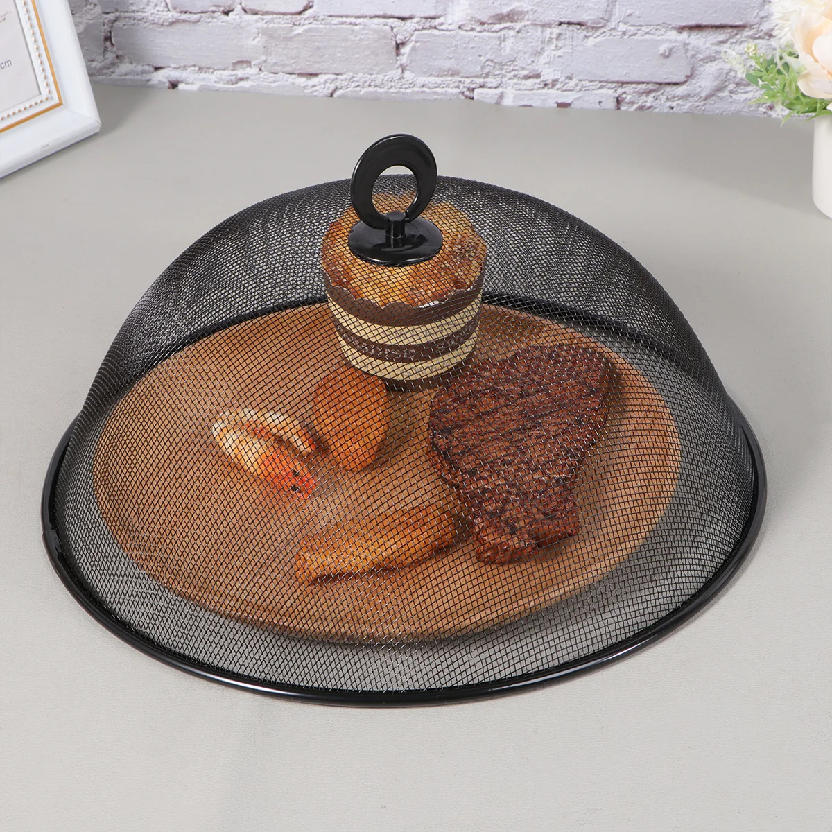 1Pc Plate Cover Dish Cover Mesh Cover Dining Table Round Style Anti Fly Kitchen Stainless Steel Cover (Black)