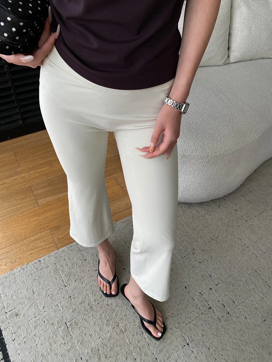 Sommerliche Damen-Yogahose in Uni-Farbe mit hoher Taille, Po-Lifting-Effekt, schmaler Passform, Bambusfaser-Beinen und leicht ausgestelltem Schnitt – Detail 13