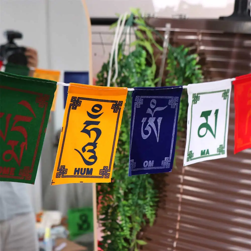 10pcs/string Mini Colorful Prayer Flags Five Colors Flannel Buddhist Ceremony Flag Religious Flags Temple