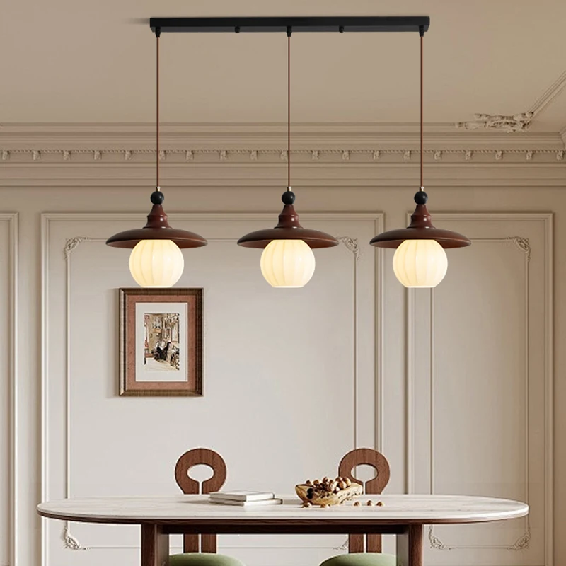 Restaurant Bedroom …