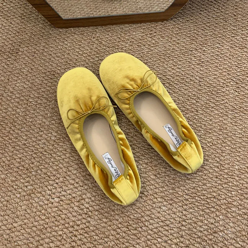 Modische, weiche Ballettschuhe aus Seide für Damen, neu im Frühjahr, lässige Slip-On-Schuhe mit Schleifenknoten für Damen. – Detail 17
