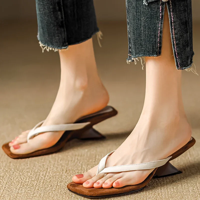 2024 Summer Women Vacation Clip Toe Slippers Fashion Thick Heel Ladies Outdoor Slides Female Flip Flop Shoes