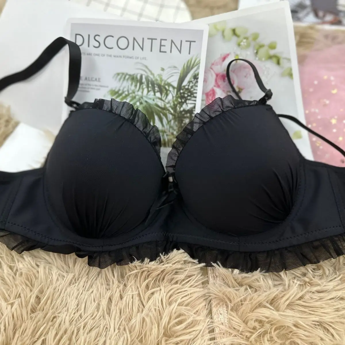 Ultra thick large chest women\'s bra, lotus leaf butterfly, large chest, small soft steel ring, gathered and pushed up sexy bra