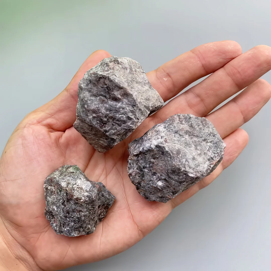 Unrefined Yooperlite Crystals, Raw Yooperlite Rock, Natural Flame Fire Stones, Syenite with Fluorescent Sodalite Mineral