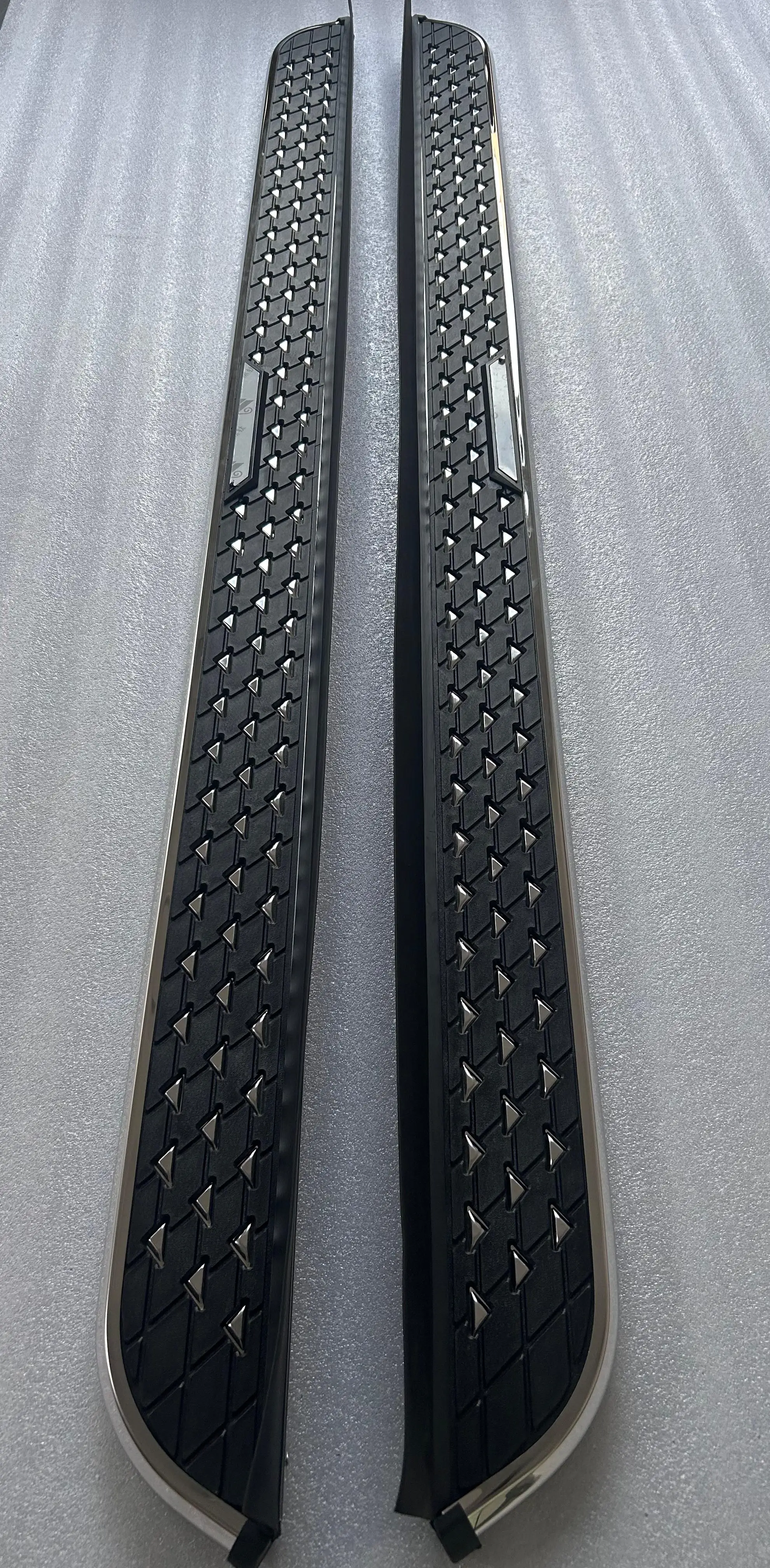 2pcs fit for Chery Omoda 9 C9 SHS 2025 2026 Running Boards Side Steps Nerf Bar pedal (with braket)