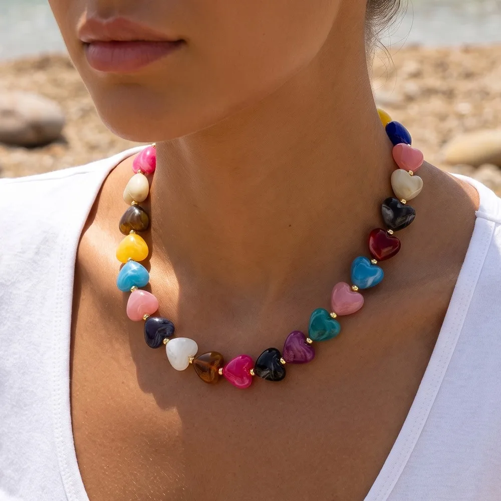 Summer Bohemian Heart Beaded Choker Necklace for Women Rainbow Acrylic Resin Handmade Beaded Short Chain Collar Jewelry Gift
