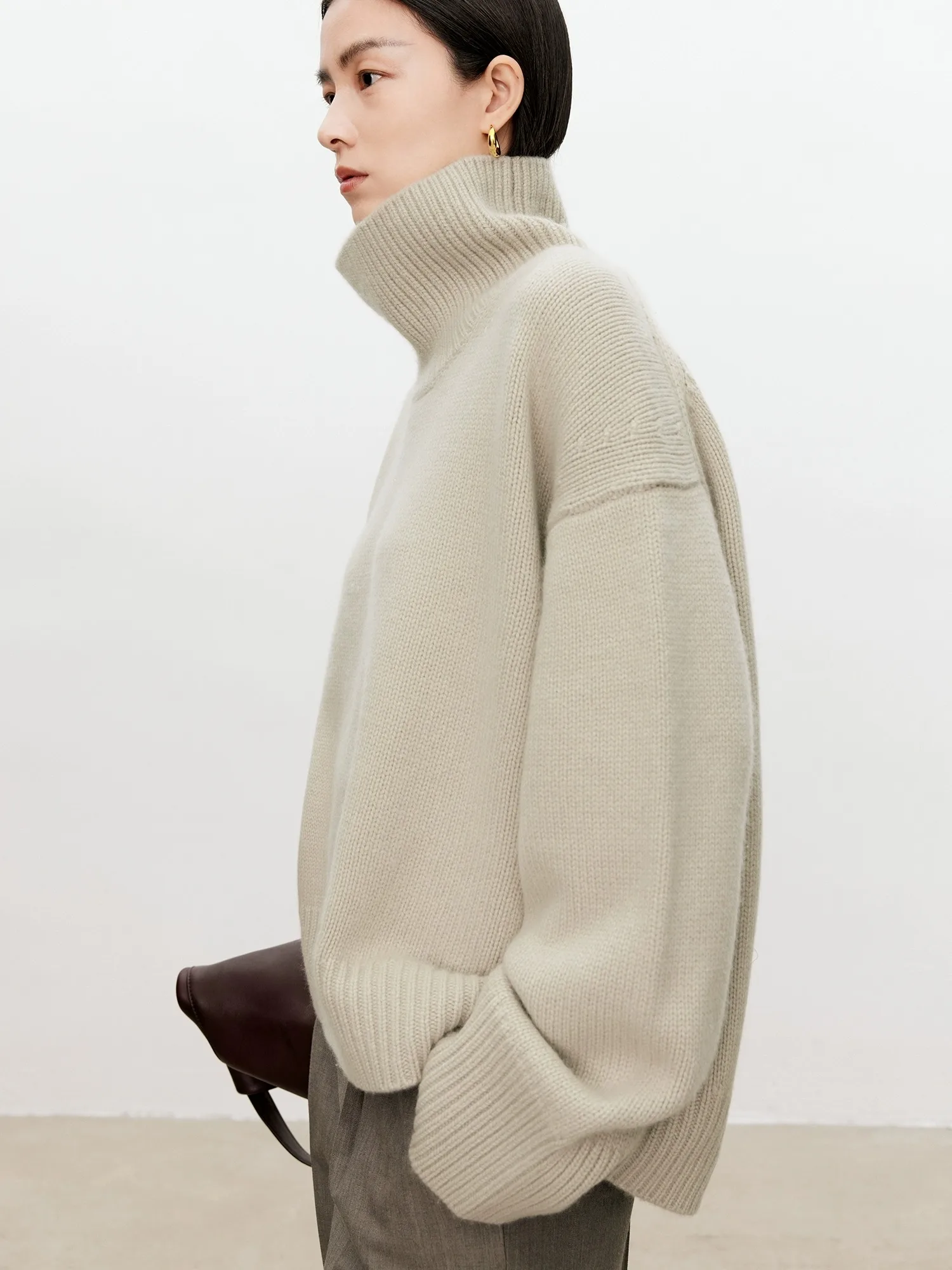 Turtleneck pure cashmere sweater female loose and thick languid lazy wind pullover sweater knitting base WOOL sweater