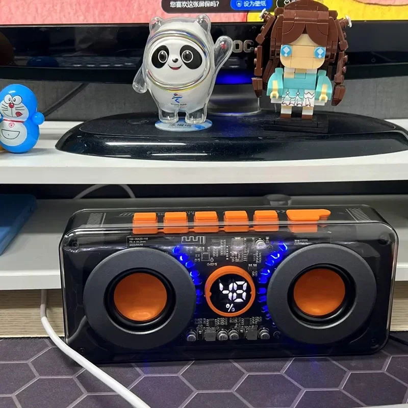 Cyberpunk-Mecha Musical Box, Smart Super Bass, Alto-falantes para jogos, Portátil, Sem fio, Double Horn, Subwoofer, TWS, Novo