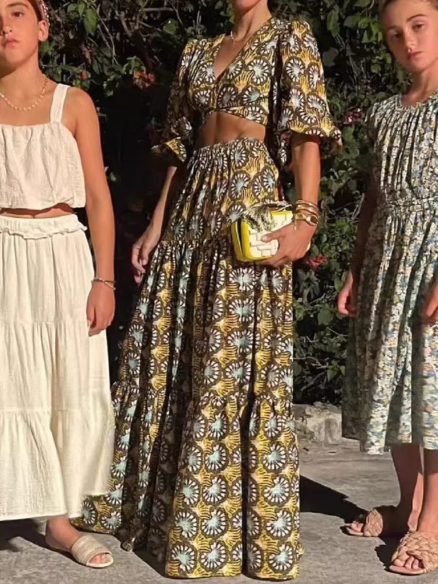 

Women Retro Floral Print Suits V-Neck Half Sleeve Short Top + High Waist A-Line Long Skirt Fashion Ladies Cotton Set