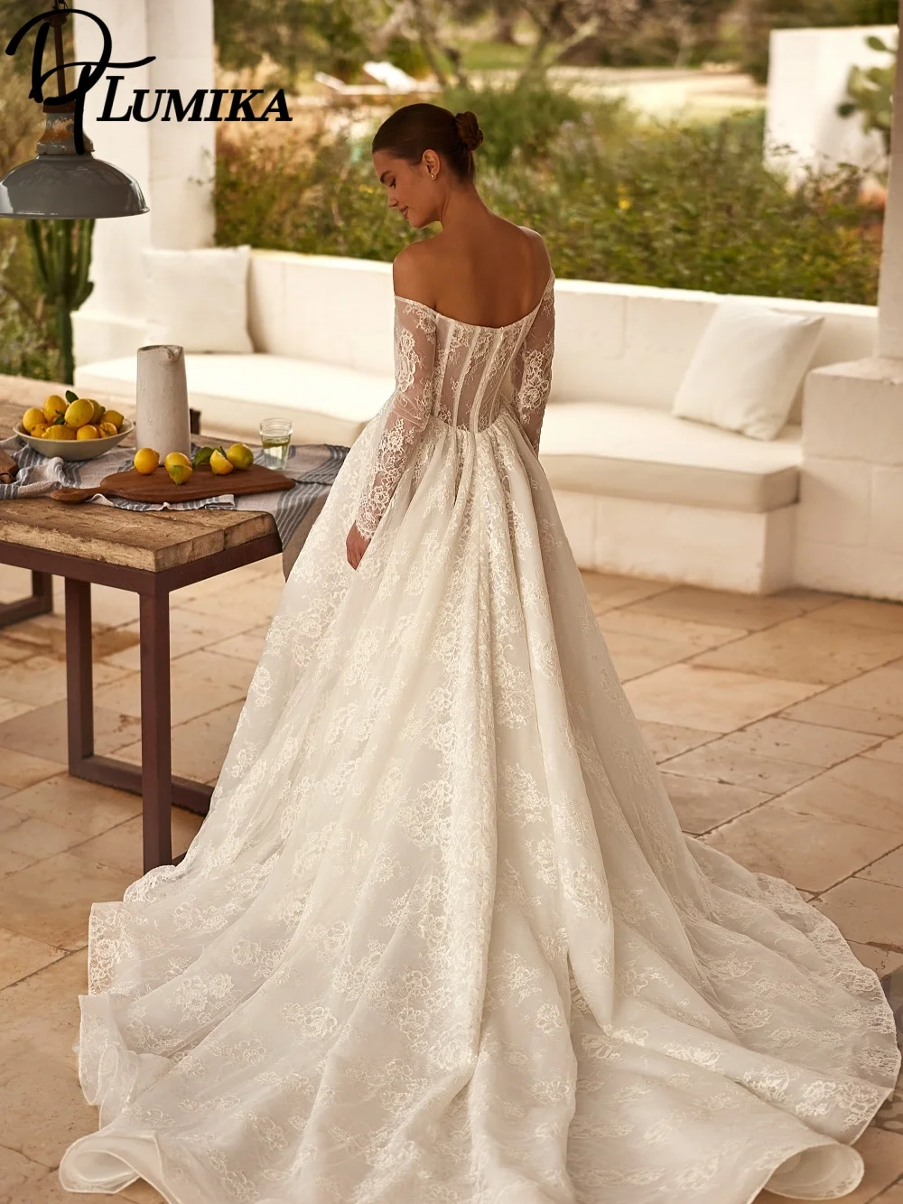 魅力的なオフショルダーのウェディングドレス 2026 エレガントな A ラインのブライダルドレス セクシーなレースのアップリケ フロアレングス カスタマイズ