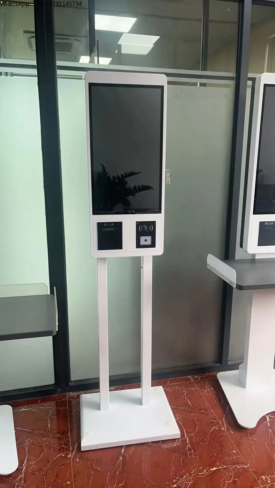 

Self Service Ordering Kiosk Payment Machine Kiosk with Barcode Scanner