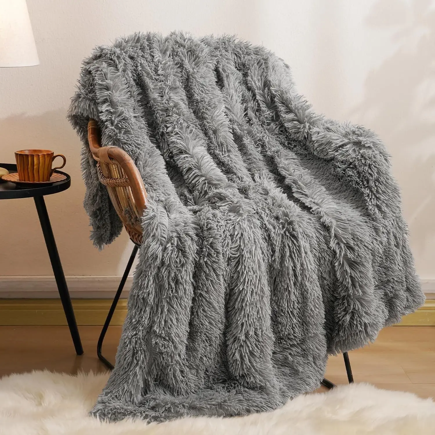 

Fuzzy Faux Fur Throw Blanket, Warm Thick for Couch, Bed, Chair, Sofa, Furry Elegant Throw for Home Decor