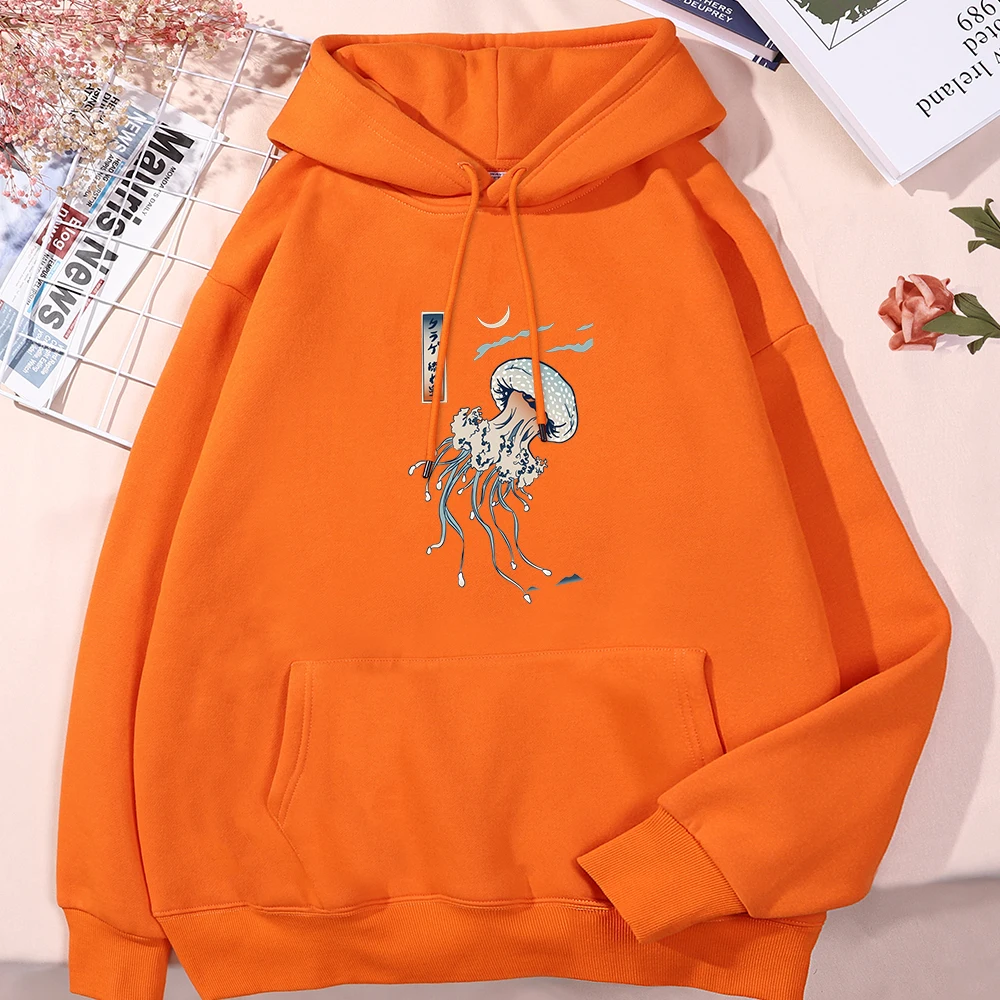 Swimming Colorful Jellyfish Man Hoodie Aesthetic Comfortable Sportswears Kpop Basic Sportswear Street Oversize Male Pullovers