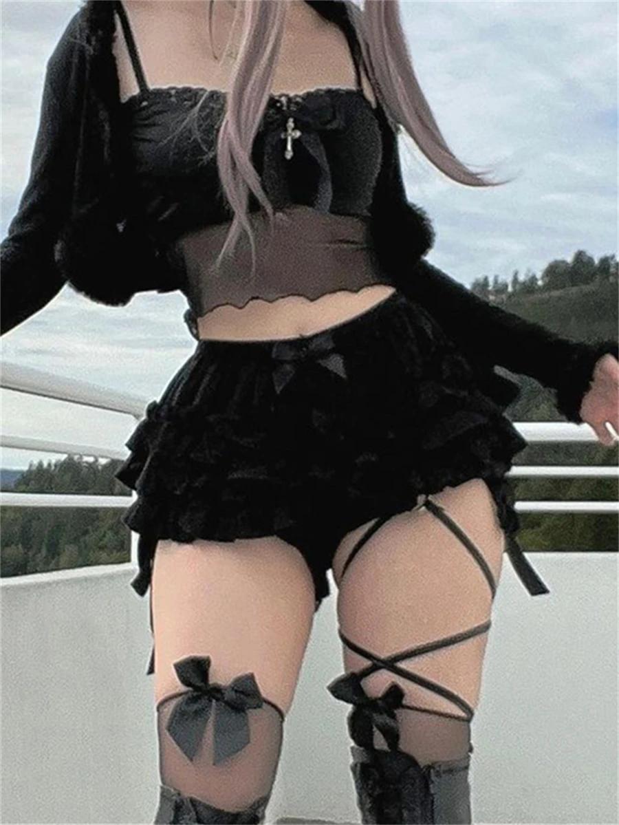 Wsevypo Gothic Black Bloomer กางเกงขาสั้นผู้หญิงฤดูร้อนเอวยางยืด Ruffle Layered กางเกงขาสั้น Harajuku Streetwear เอวสูงกางเกง