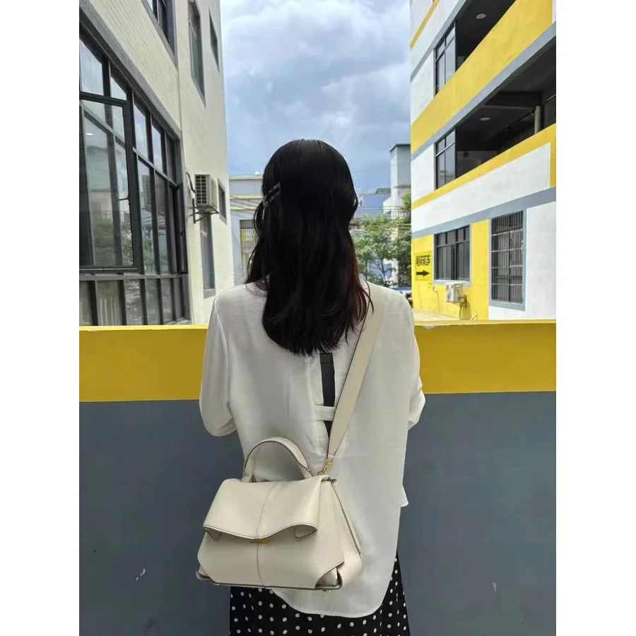 

Y2k Hot High End Luxury Smile Bag , Single Shoulder Large Capacity Commuting Handbag Solid Color Fashion Trend Simple Armpit Bag