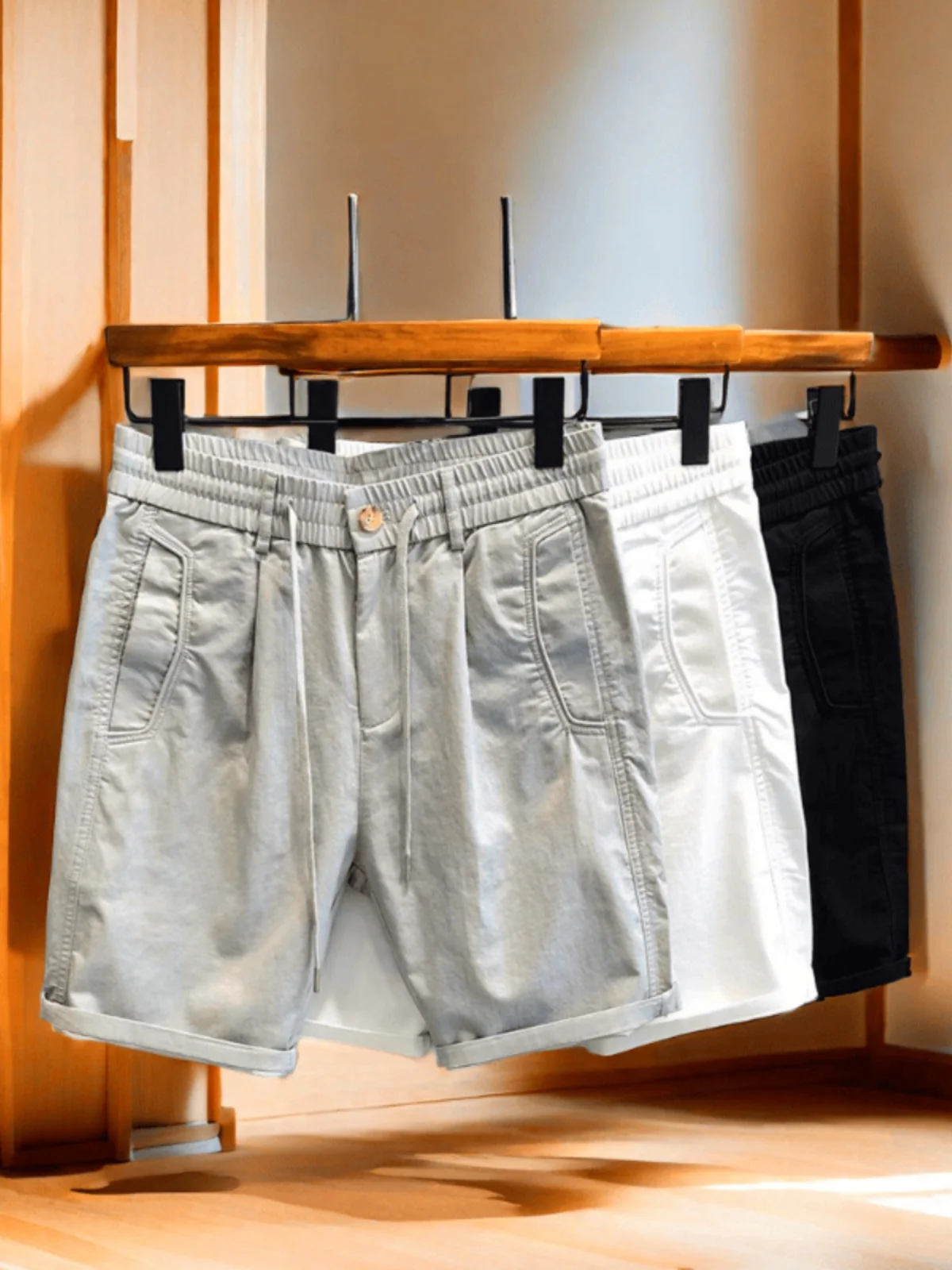 Pantaloni ort casual a gamba dritta da uomo Colore puro Lunghezza cinque quarti Pantaloni estivi comodi e comodi alla moda