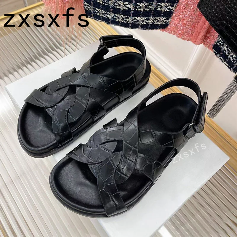 

2023 Summer New Leather Braid Platform Flats Sandals Women Open Toe Buckle Strap Shoes Brand Designer Casual Beach Shoes