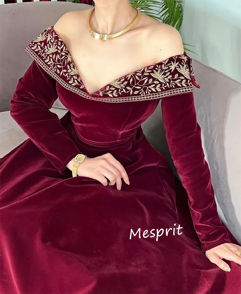 Customized Retro Velour Embroidery Pattern A-line Off-the-shoulder Midi Dresses Bespoke Occasion Dresses Formal