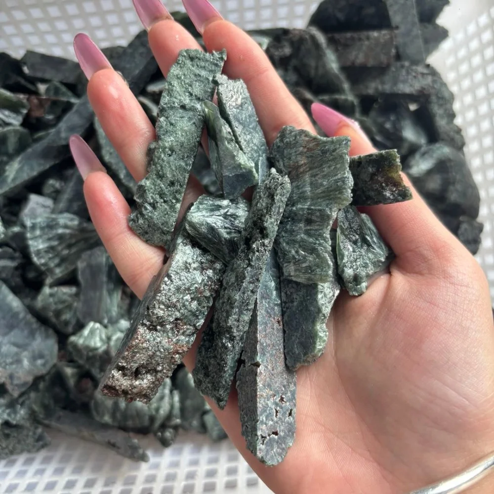 1pc Rough Raw Natural Seraphinite Crystal Cluster Rock Specimens, Collection Gift, Crystal Specimens
