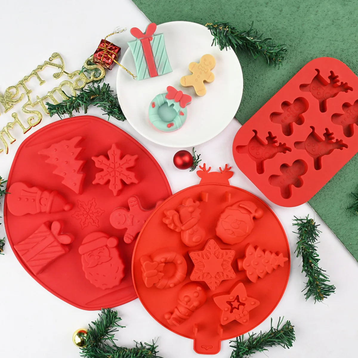 Christmas Santa Elk Silicone Baking Mold Gingerbread Man Candy Biscuit Jelly Chocolate Ice Cube Making Festival Cake Decor Gifts