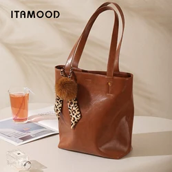 ITAMOOD Small Tote Bag Multifunctional Bucket Bag Retro Luxury Handbag Fashionable Shoulder Bag with Cute Pendant Decoration