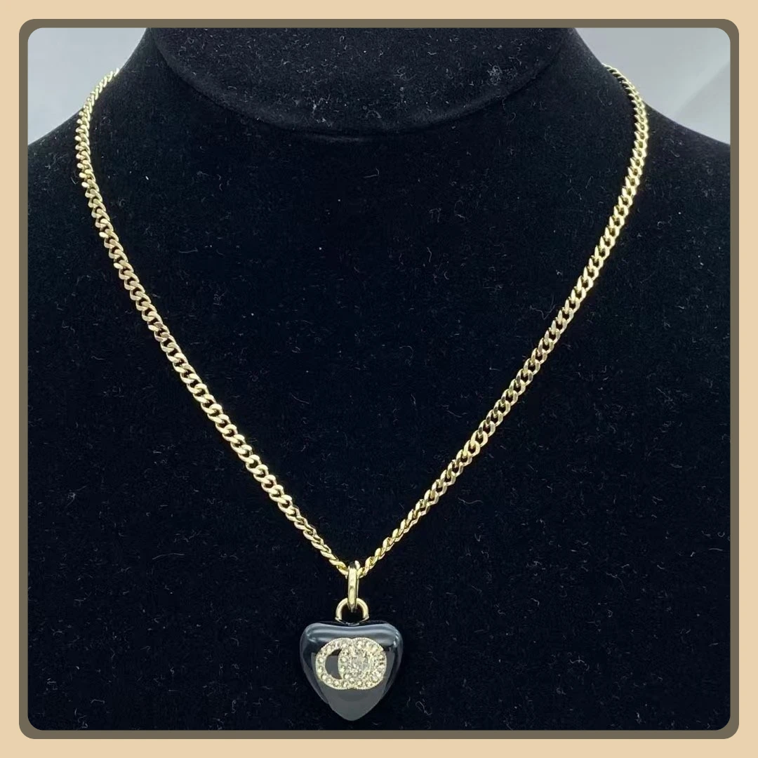 سترة لؤلؤية، قلادة إكسسوار، طراز جديد للسيدات 2025، راقي، فاخر خفيف، سلسلة الترقوة للخريف والشتاء