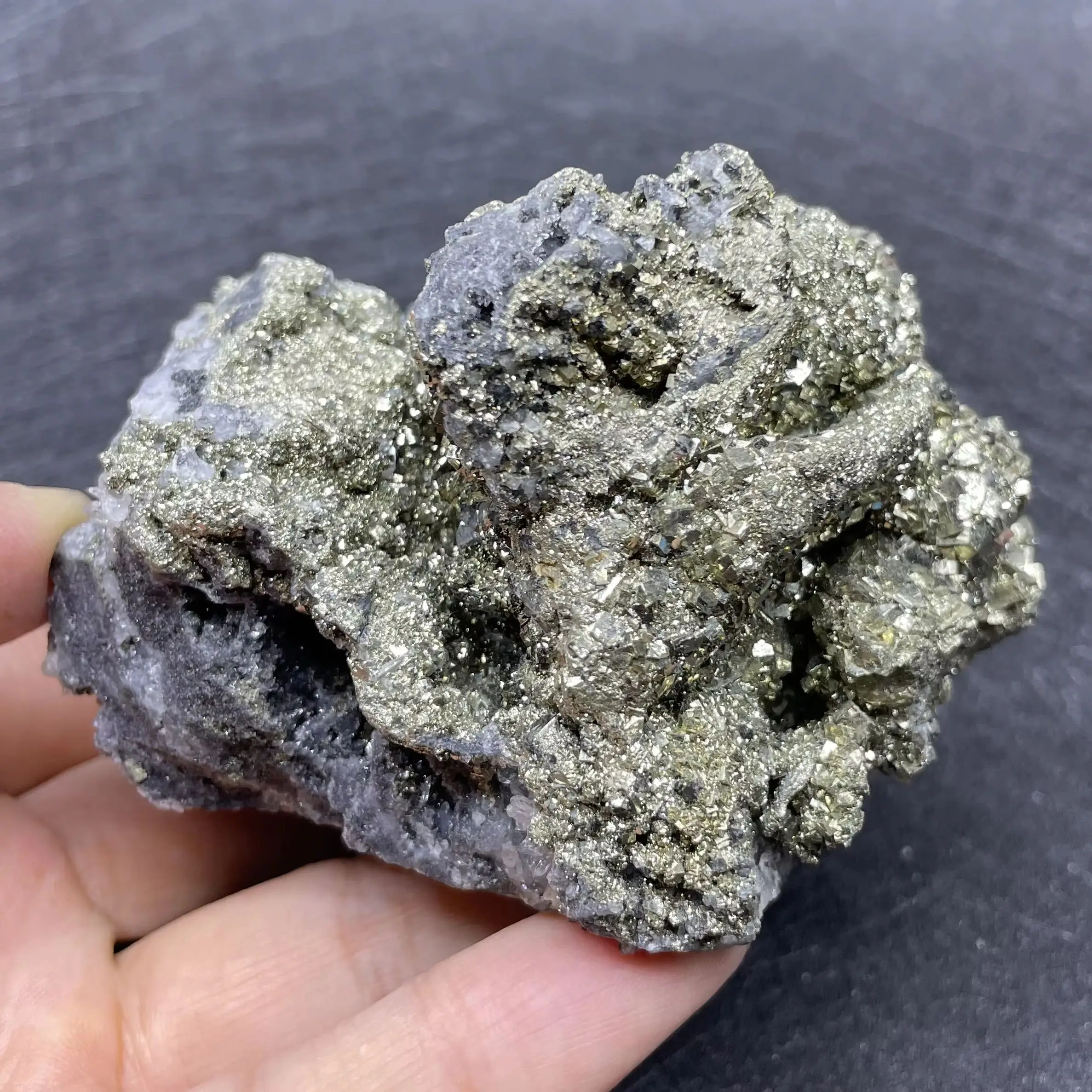 Natural Raw Stone Pyrite Crystal Chalcopyrite Clear Quartz Cluster Mineral Specimen Rock Home Decoration Gift Healing