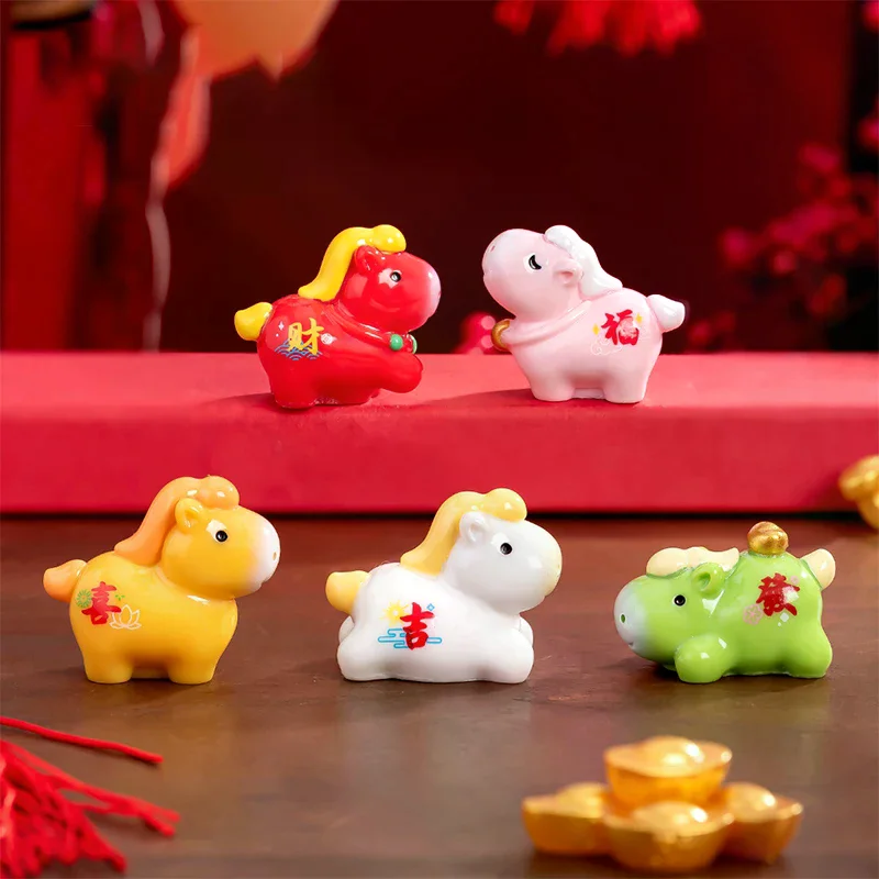 Mini estatuetas de cavalo, modelo de cavalo de resina, jardim de fadas em miniatura, musgo, paisagem, terrário diy, artesanato, decoração de interiores de carro