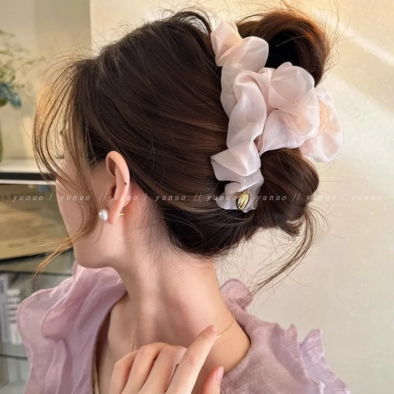 

Gentle Large Hair Claw For Women Trendy Elegant Pleated Sweety Hair Clips Girls Hair Accessories Mesh Shark Gripper Korean Style