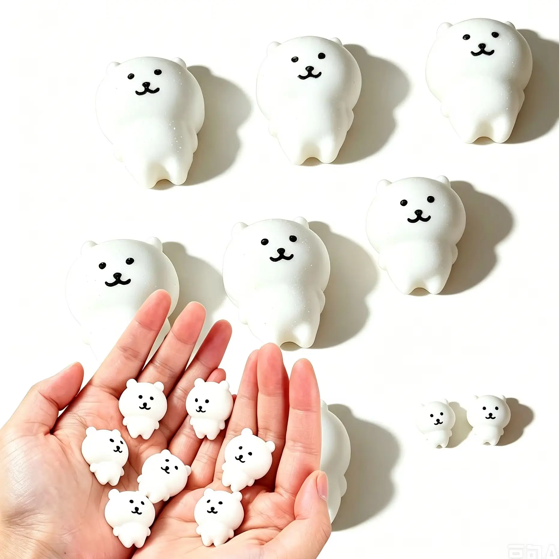 Mini Elastic White Bear Shaped Squeeze Toy Smooth Soft Texture Anxiety Relief Desktop Decor Casual Party Present Accessory
