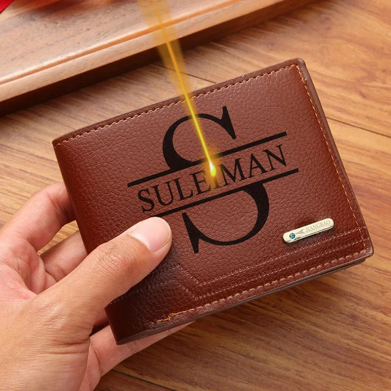شخصية مخصصة اسم Bifold محفظة قصيرة عادية ليتشي منقوشة جلد ناعم رجل المحفظة متعددة فتحة للبطاقات بولي PU محفظة جلدية