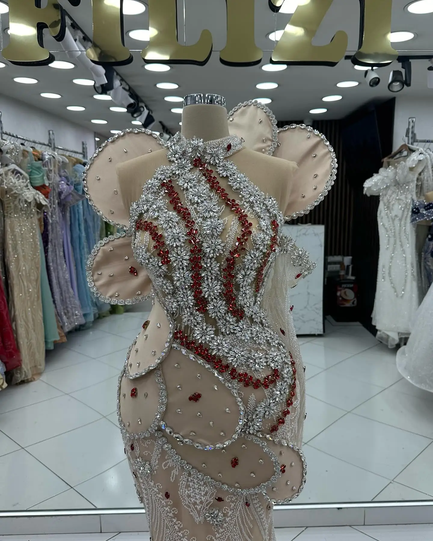 

Великолепное вечернее платье-русалка с бисером, кристаллами и 3D-аппликациями, свадебное платье, элегантное гала-платье 2026 года, на заказ