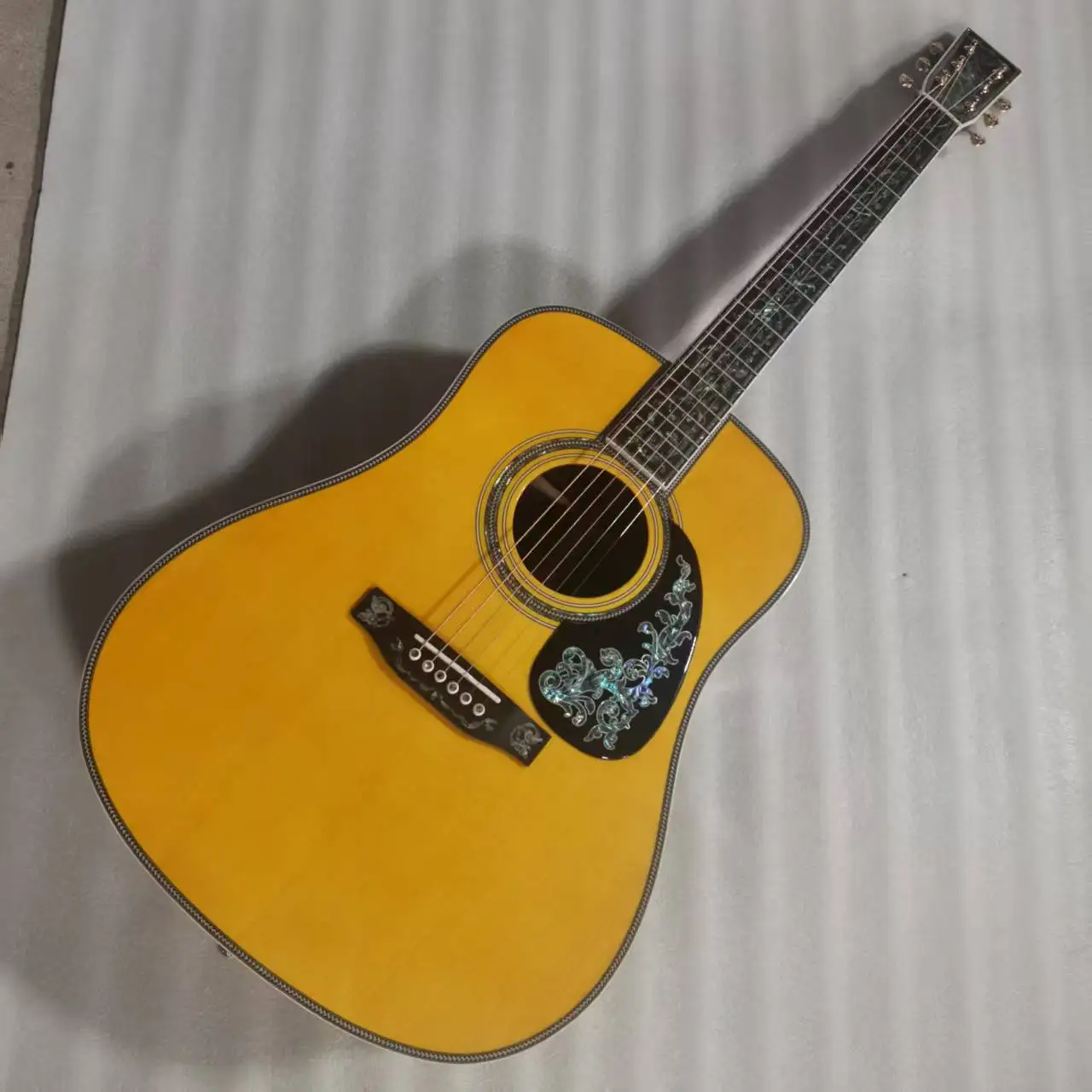 Guitarra Acústica Dreadnought Deluxe D-50AA de 41 Pulgadas, Edición Limitada del 50 Aniversario, Color Natural, Personalizada