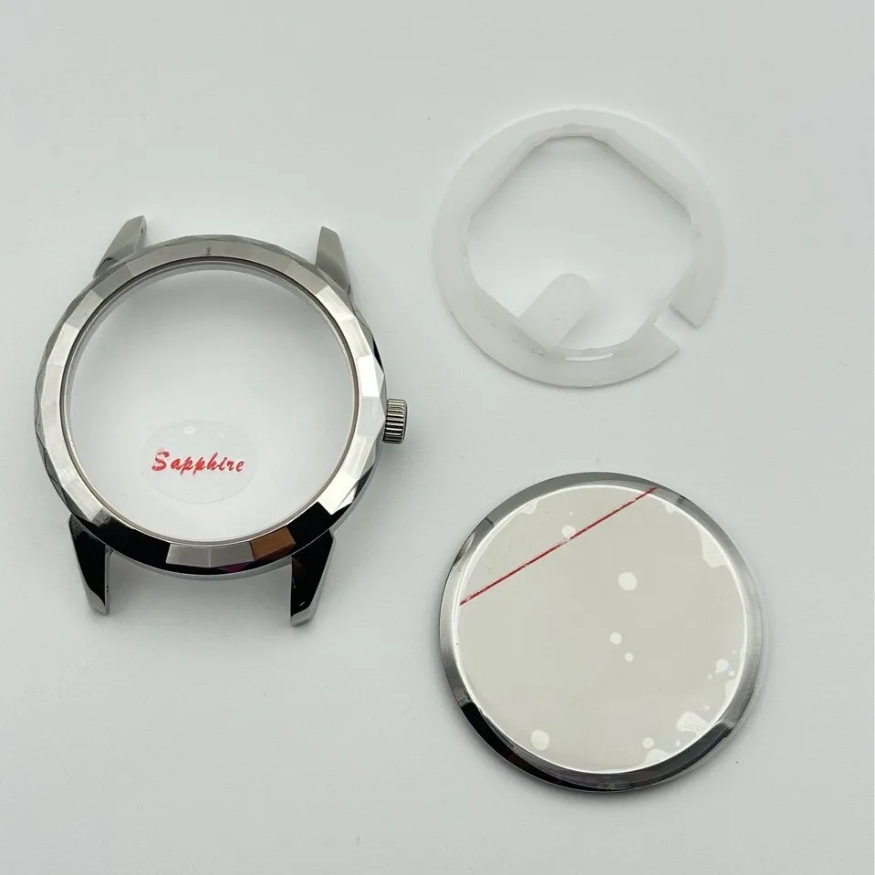 

Водонепроницаемый корпус 38,5 мм. Кварцевый корпус из сапфирового стекла для механизма vj42.