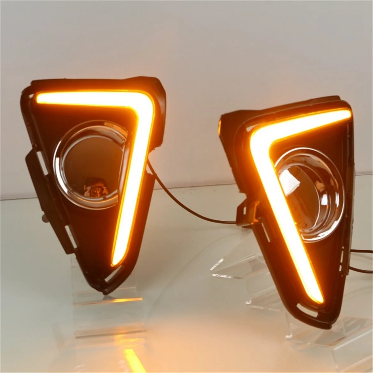 LED النهار تشغيل ضوء لتويوتا RAV4 2016-2018 العنبر بدوره إشارة DRL الضباب ملحقات المصابيح