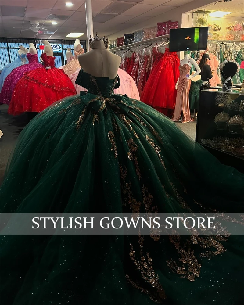 Emerald Green Off The Shoulder Sequin Quinceanera Dress Bead Appliques 2024 Birthday Luxury Dress Bow Graduation Gown Customized