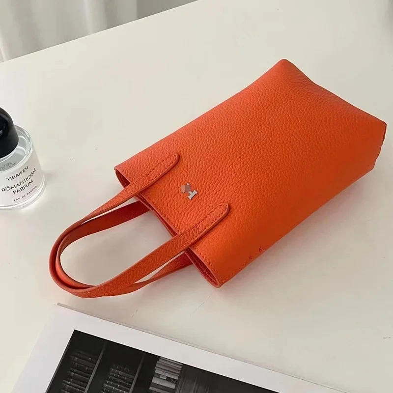 

Business Sle Genuine Leather Women's Mini Bucket Bag New Style Single Shoulder Crossbody City Simple Style Handbag Christma Gift