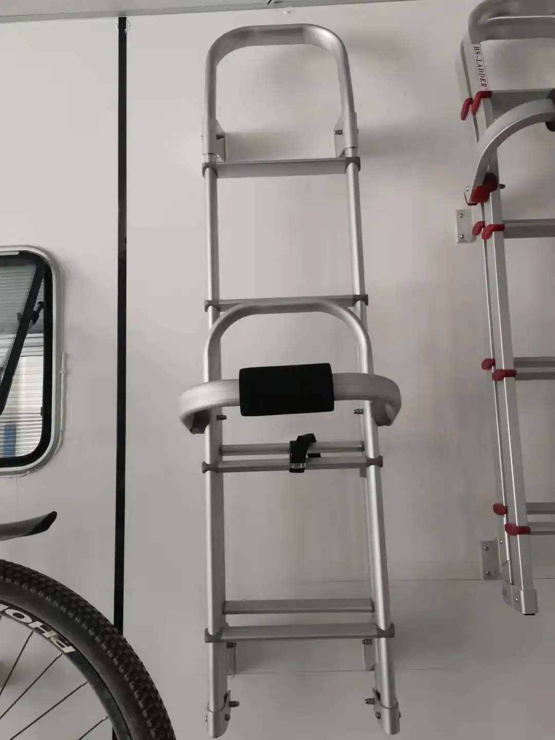RV Bike Rack com dois Backs Universal, Novo