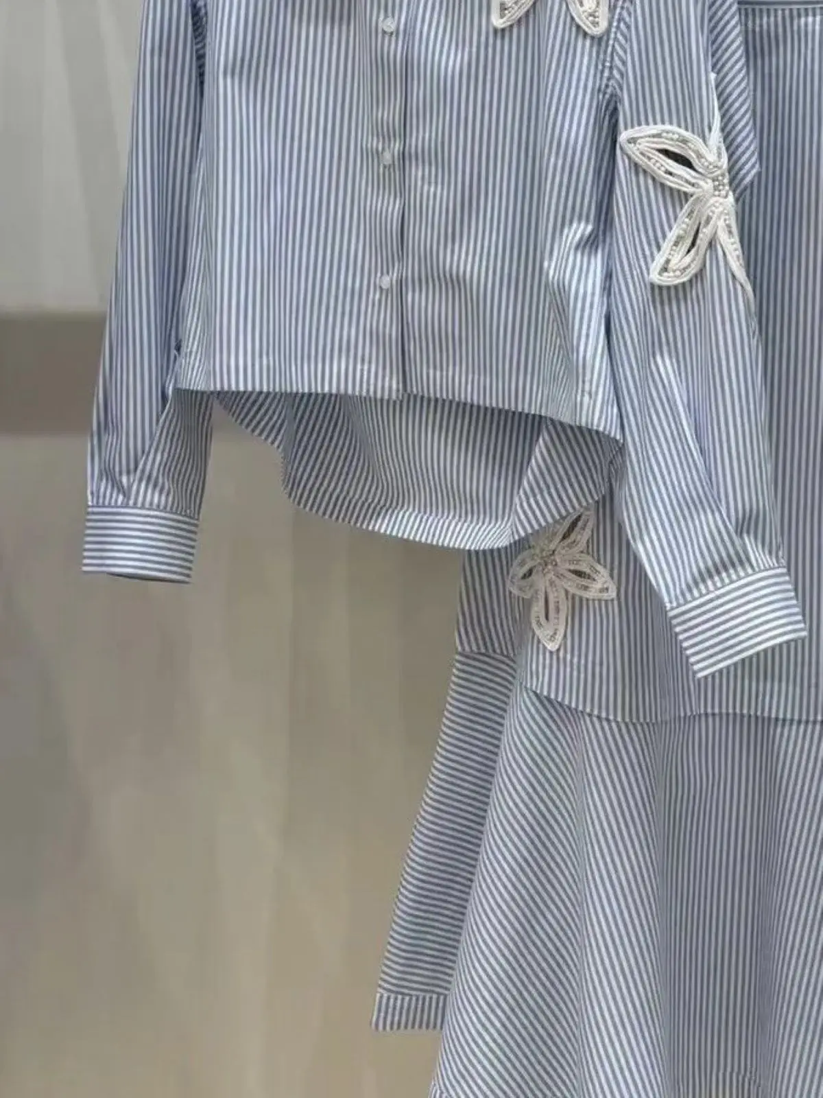 

Spring/Summer Women Turn-down Collar Striped Floral Hollow Set Single Breasted Shirt + Hign Waist A-line Pleated Maxi Skirt ﻿