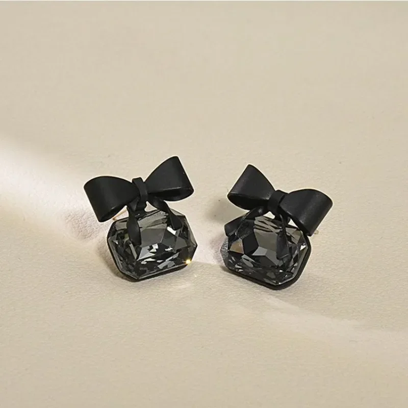 S925 silver needle new black bow crystal stud earrings simple and small retro temperament cold wind earrings dress matching